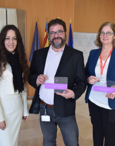 Raquel Omedes, Máximo Ibo Galindo y Deborah Burks